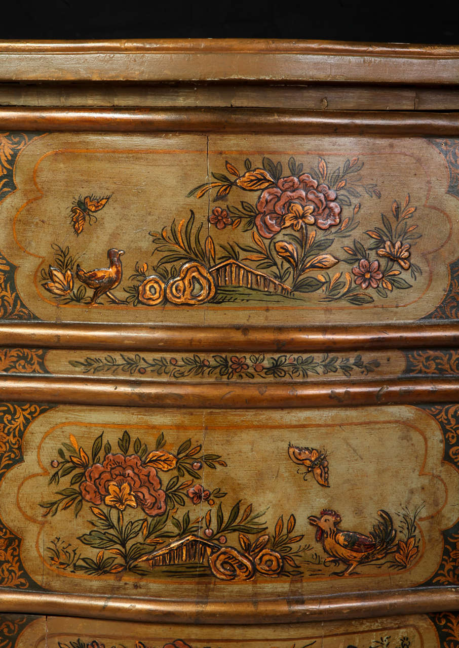 Pair of Small Italian Lacquered Commodes 19' century For Sale 1